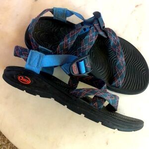 😎 Women’s Chaco Sandals